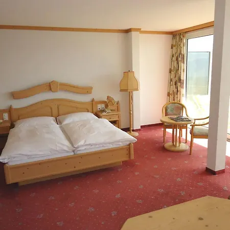 Grand Du Parc فندق كرانز مونتانا